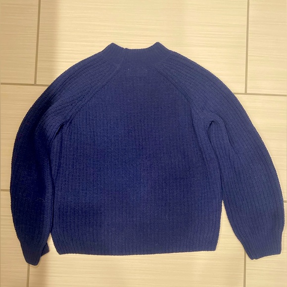 Old Navy navy blue sweater, kids XL (14-16) - Picture 2 of 3